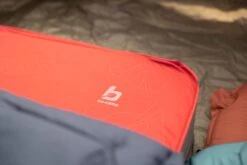 Bo-Camp Dorset Golden Zelfopblazende Slaapmat 21 Bo-Camp Dorset Golden Zelfopblazende Slaapmat -Outwell Winkel 1267 1900 bo camo slaapmat