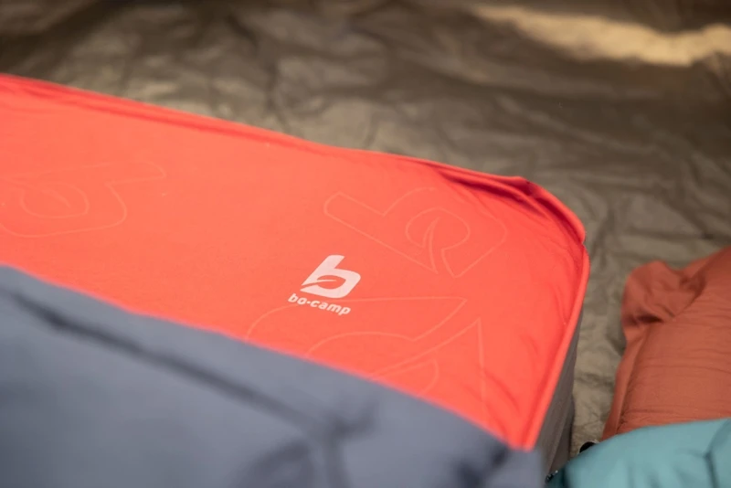 Bo-Camp Dorset Golden Zelfopblazende Slaapmat 12 Bo-Camp Dorset Golden Zelfopblazende Slaapmat - Afbeelding 10