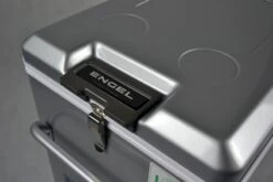 Engel MT35F-S Compressor Koelbox - 32 Liter -Outwell Winkel 1900 2849 mt35fs verschluss detail
